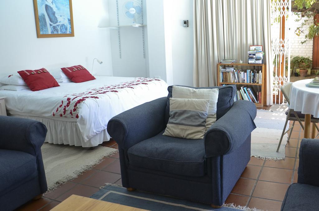 Robin'S Nest Apartment Cape Town Room photo